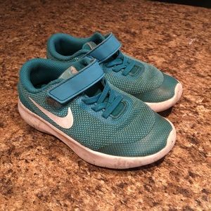 Nike girl’s shoes